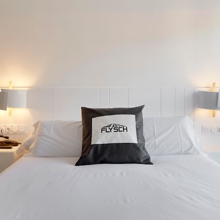 סומאיה Hotel Flysch מראה חיצוני תמונה