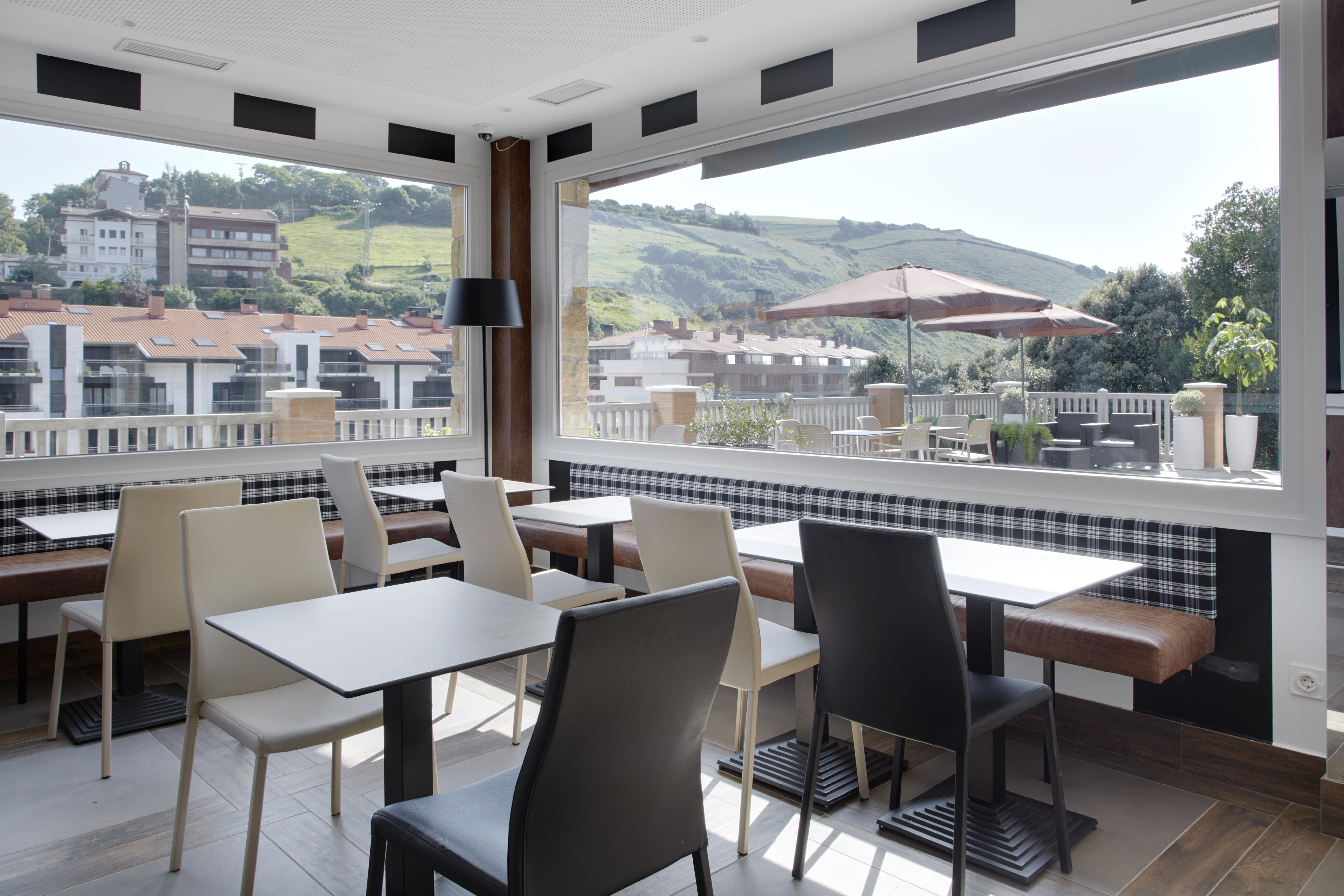 סומאיה Hotel Flysch מראה חיצוני תמונה