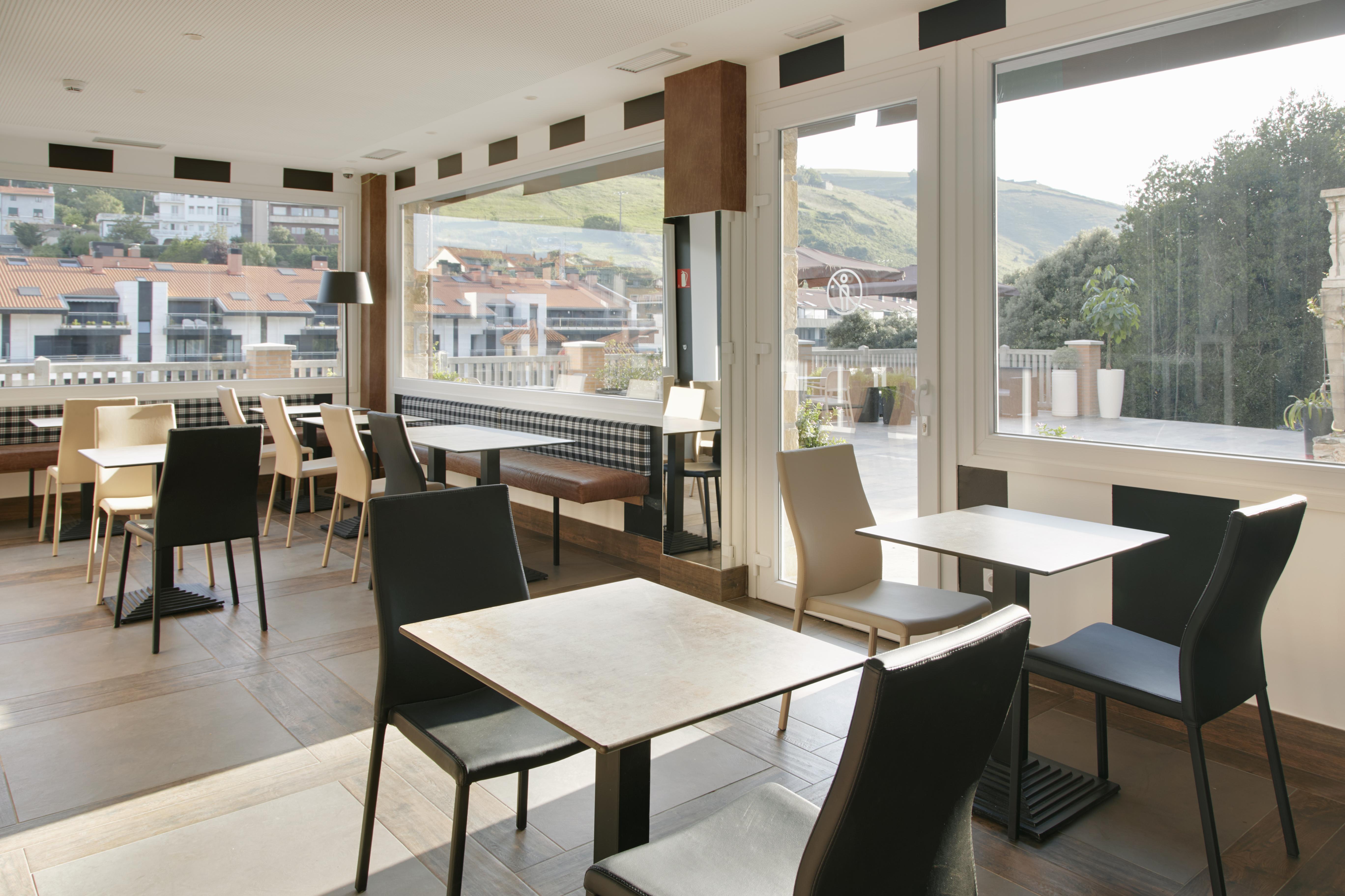 סומאיה Hotel Flysch מראה חיצוני תמונה