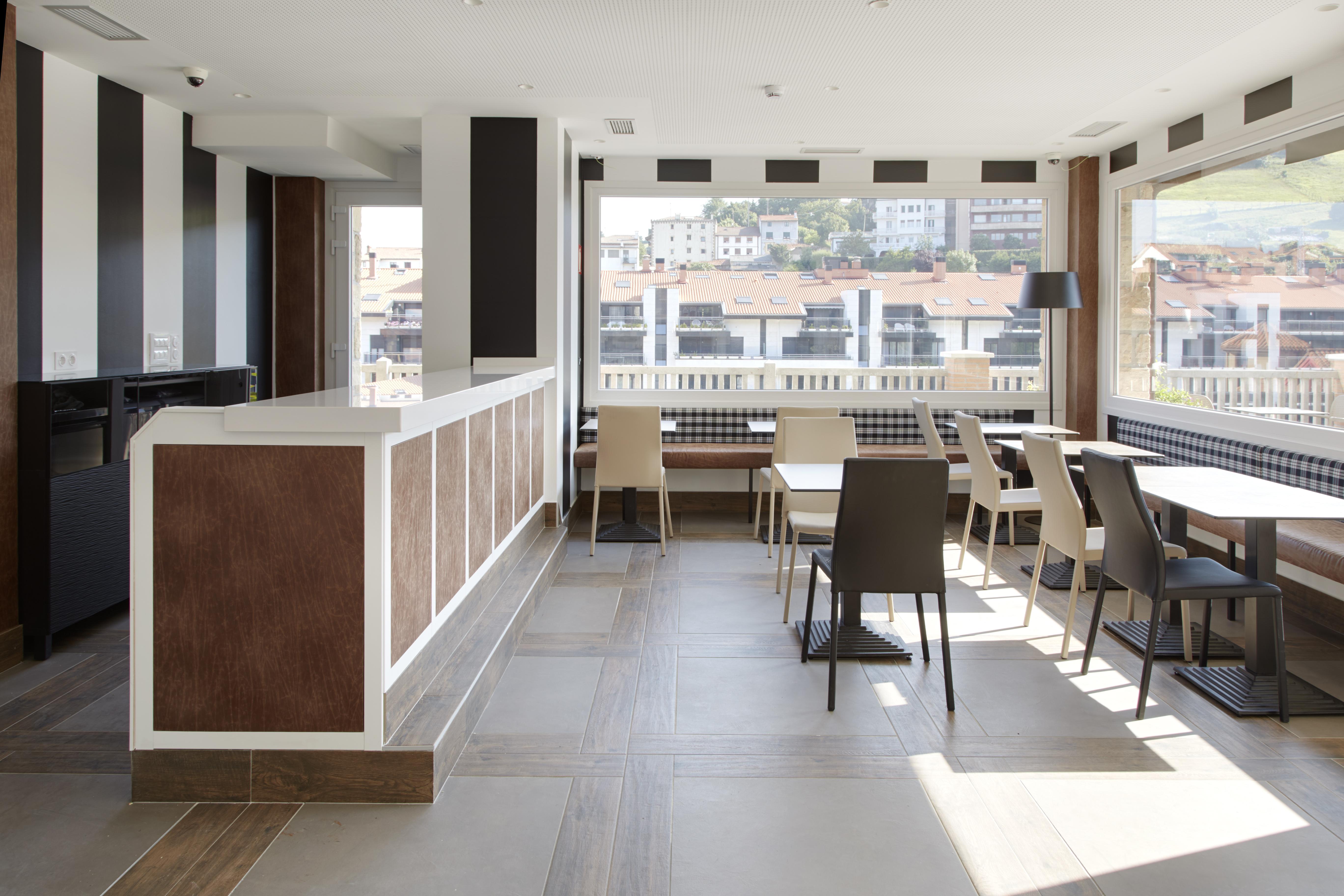 סומאיה Hotel Flysch מראה חיצוני תמונה
