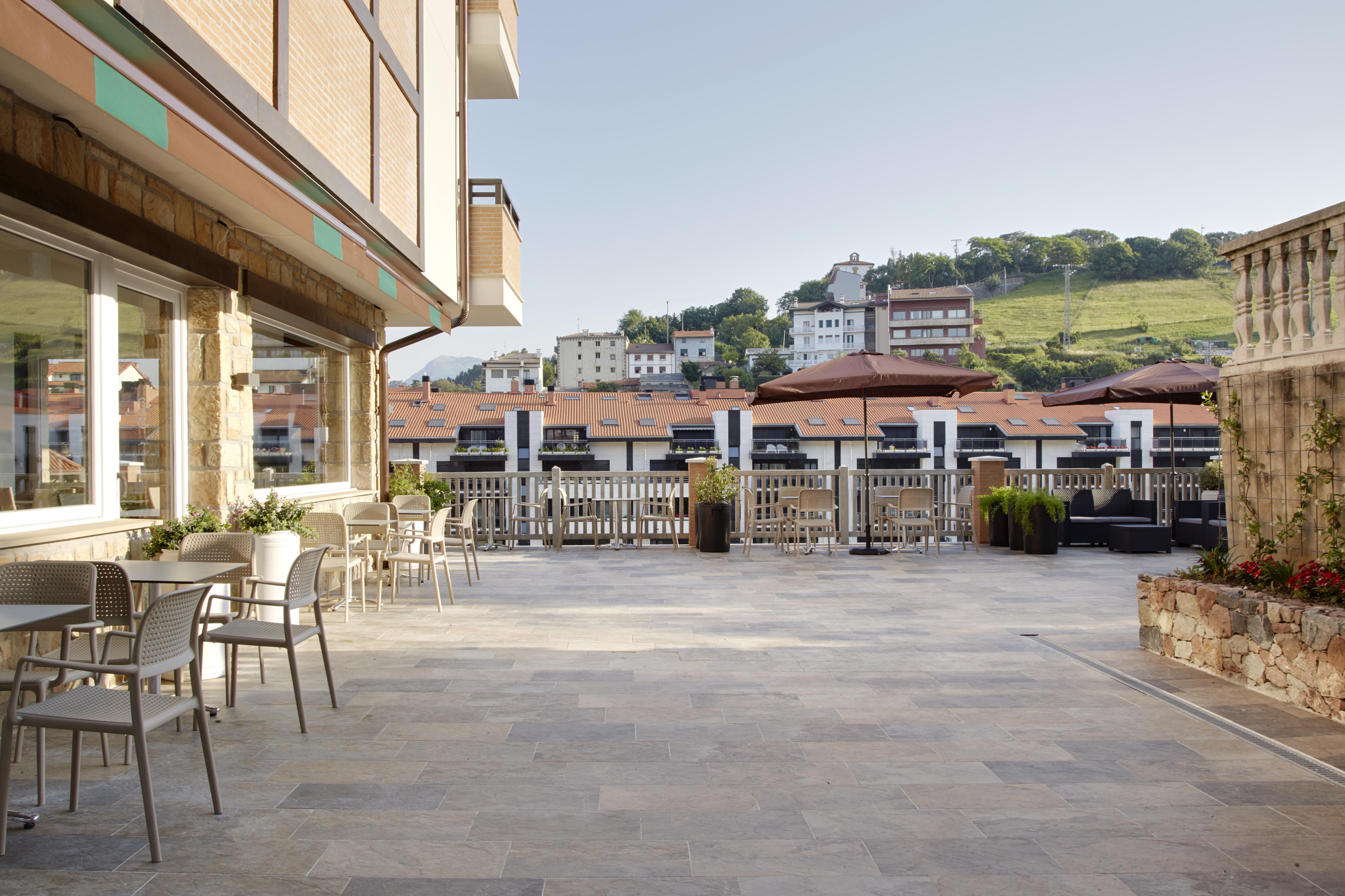 סומאיה Hotel Flysch מראה חיצוני תמונה