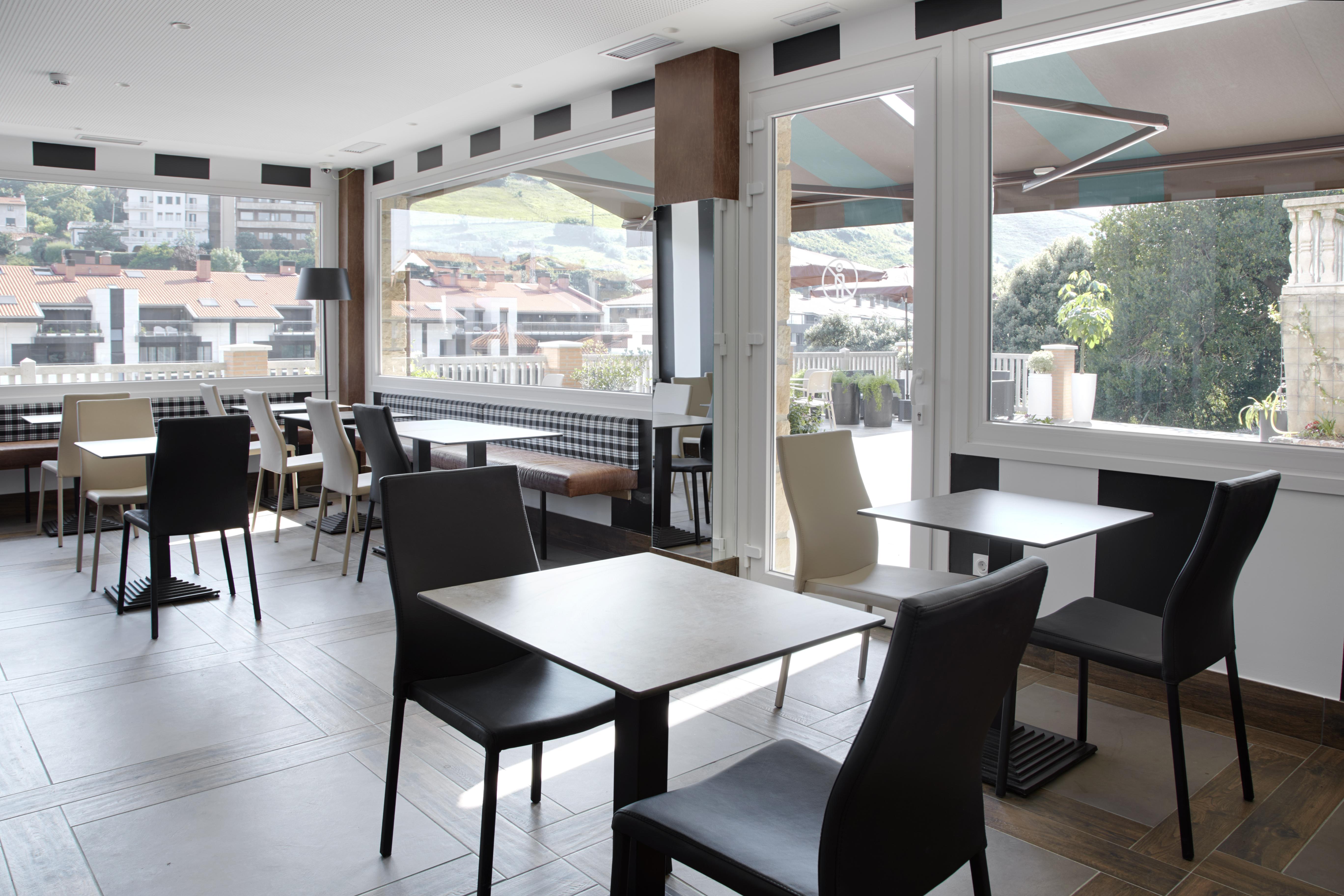 סומאיה Hotel Flysch מראה חיצוני תמונה