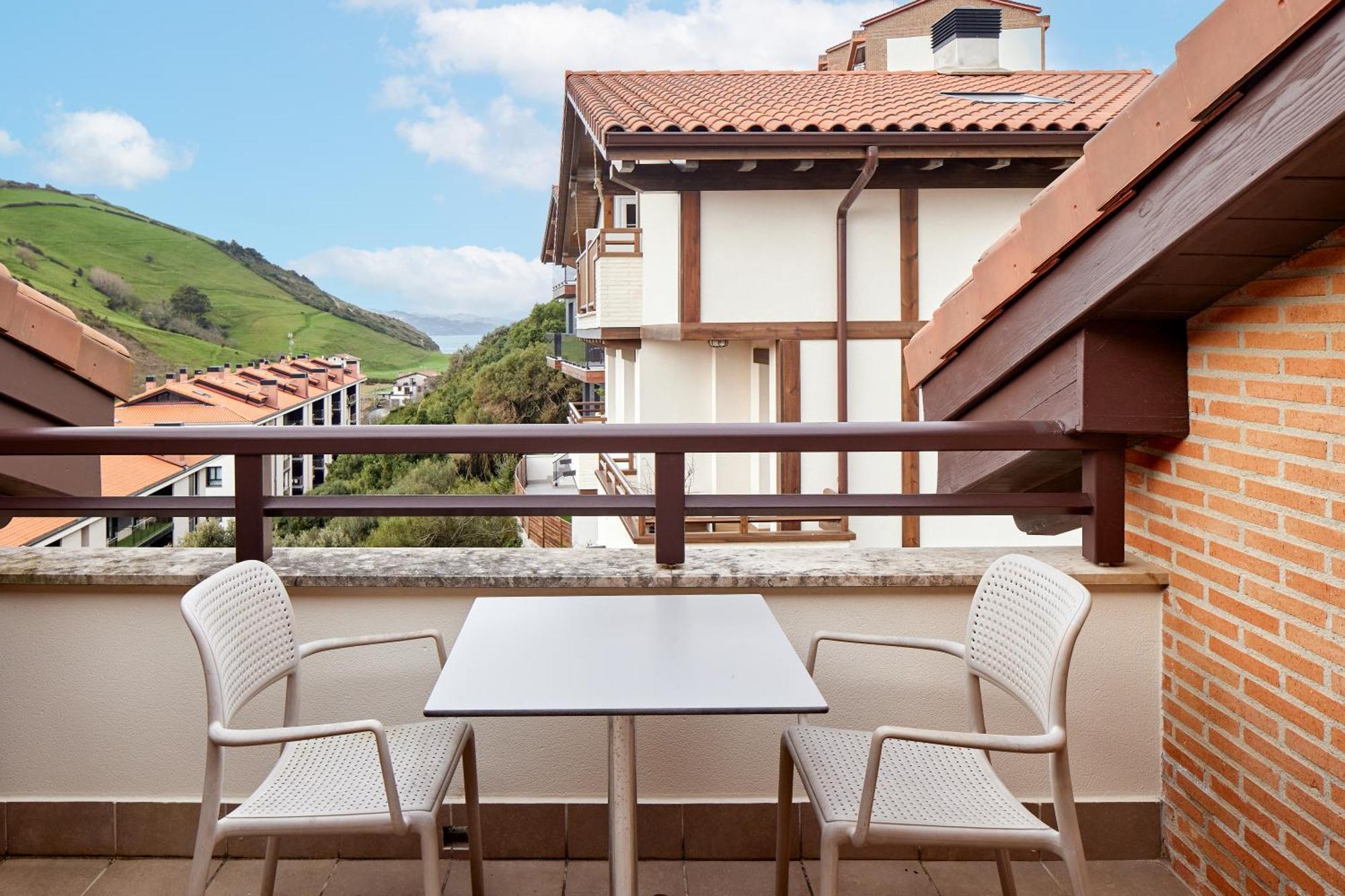 סומאיה Hotel Flysch מראה חיצוני תמונה
